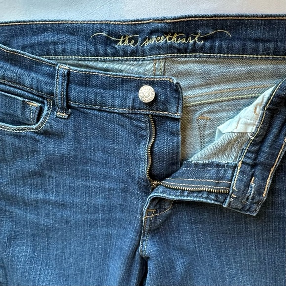 Old Navy Jeans Womens SweetHeart Flared Classic Rise Stretch 30” Inseam Size 10 - Picture 14 of 16